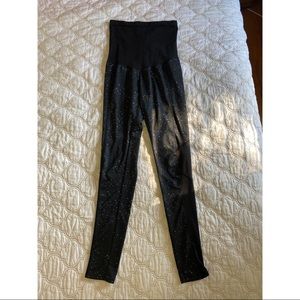 Maternity yoga pants